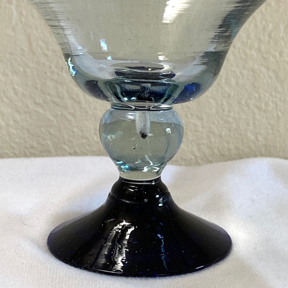 Set Margarita Glasses Cobalt Blue Rim Pedestal Hand Blown Bubble Glass Vtg Wine - Picture 5 of 10
